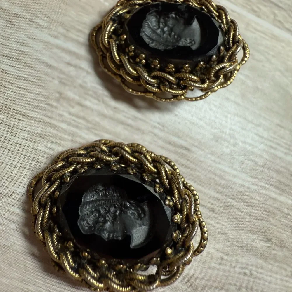 Vintage Black Cameo Clip-On Earrings Gold Tone Oval Victorian Revival